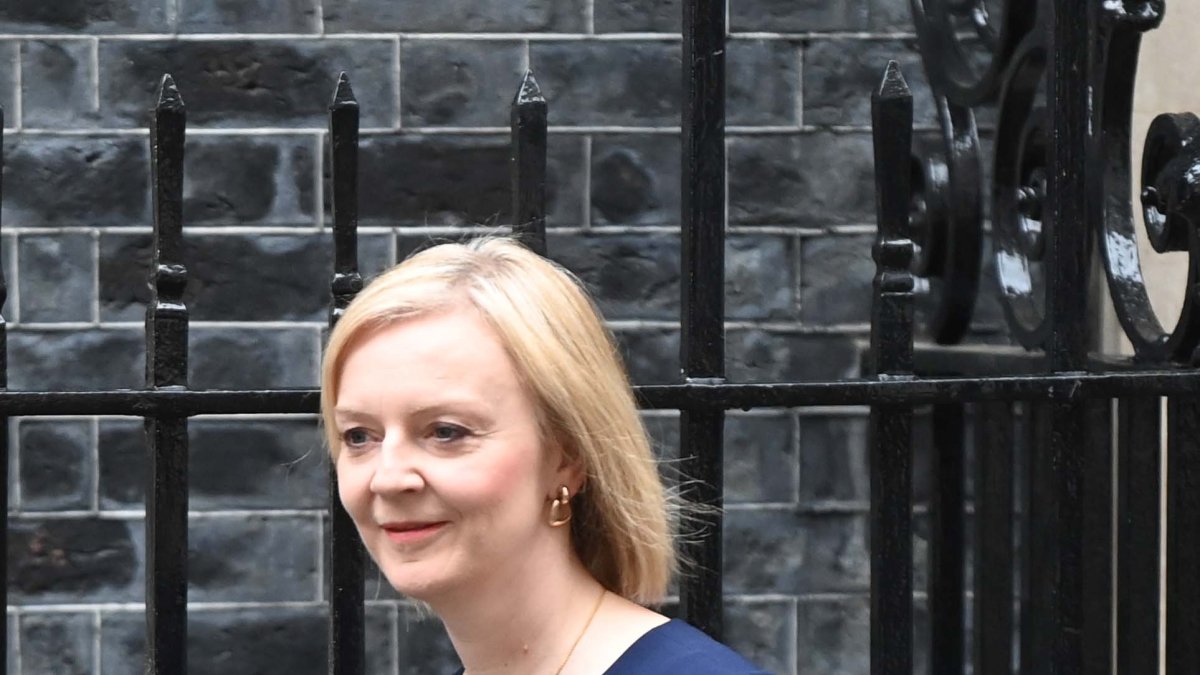 Londres.  Liz Truss, primera ministra de Reino Unido, toma medidas.