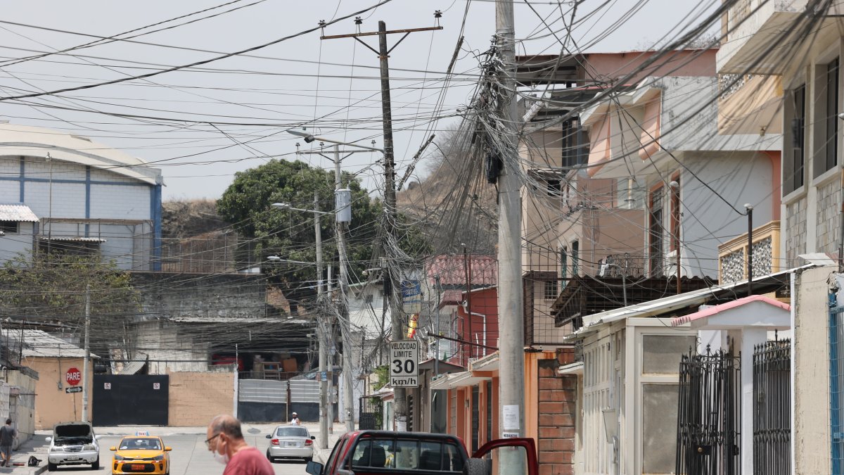 El cablerío ocupa varias manzanas de la ciudadela Bellavista, en el norte de la ciudad.