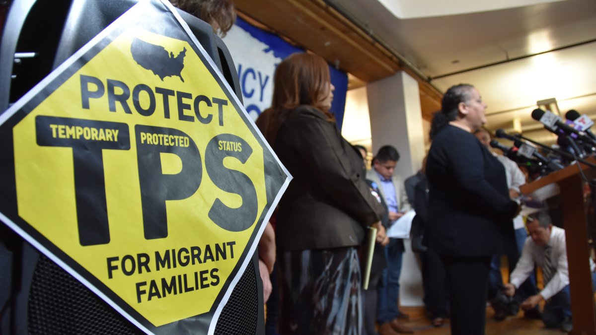 Pistas. Funcionarios estadounidenses hablan sobre el Estatus de Protección Temporal (TPS) en Los Ángeles.