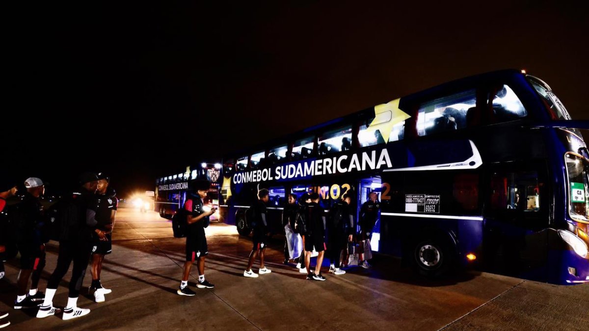 Independiente en su llegada a Córdoba.