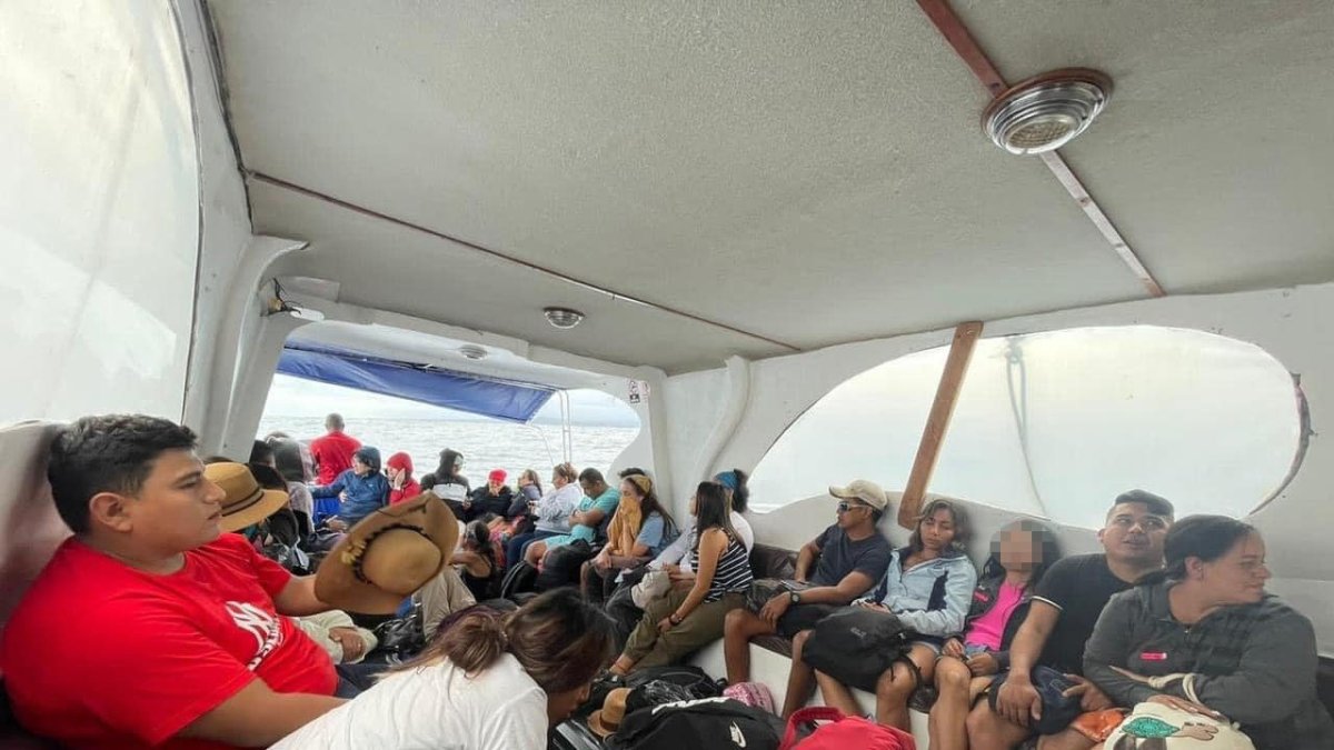 Tragedia. Los pasajeros del yate Angy quedaron captados en fotos y videos en momentos previos al naufragio.