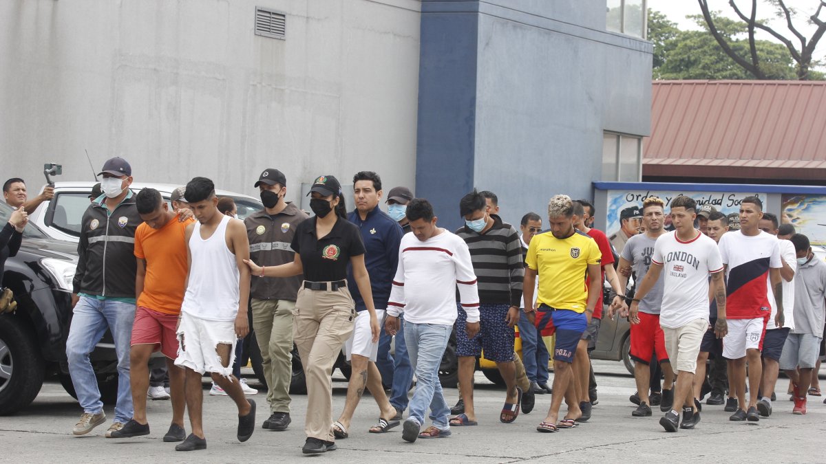 Guayaquil. Los detenidos fueron trasladados hasta el Cuartel Modelo.