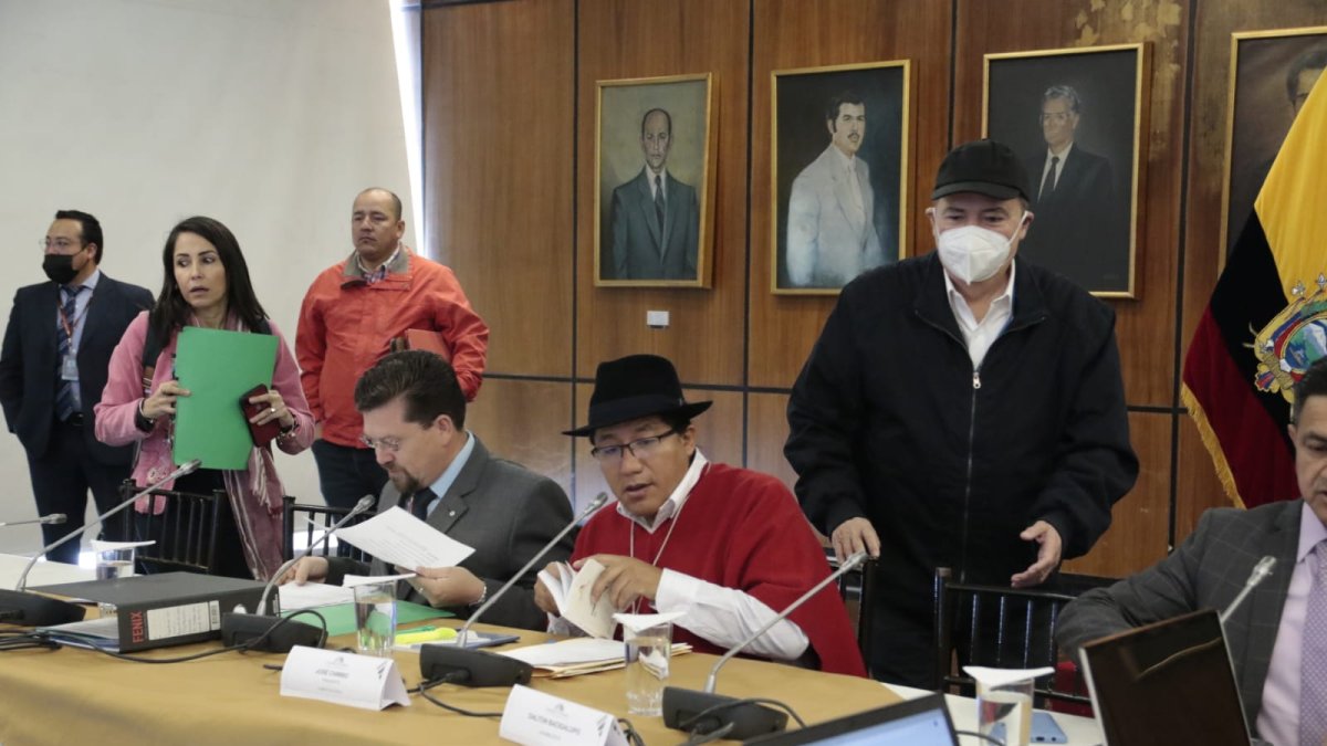 El Comité de Ética aprobó la moción de inicio del proceso con cuatro votos.