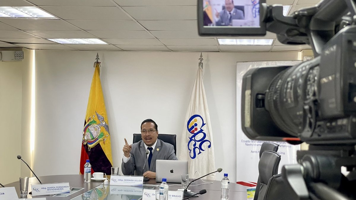 Jornada. Una sesión de los miembros del Consejo de Participación Ciudadana y Control Social (CPCCS).