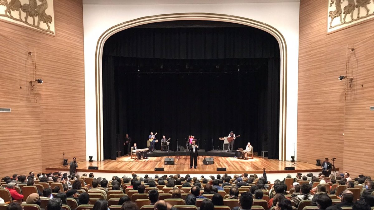 Escenario. Se interpretarán aproximadamente 14 temas musicales.