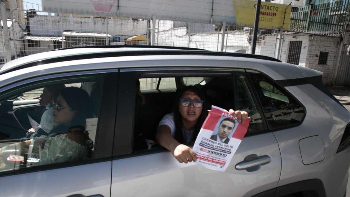 Prófugo. El 13 de septiembre, el teniente Germán Cáceres escapó, tras denunciar la desaparición de su esposa, María Belén Bernal.