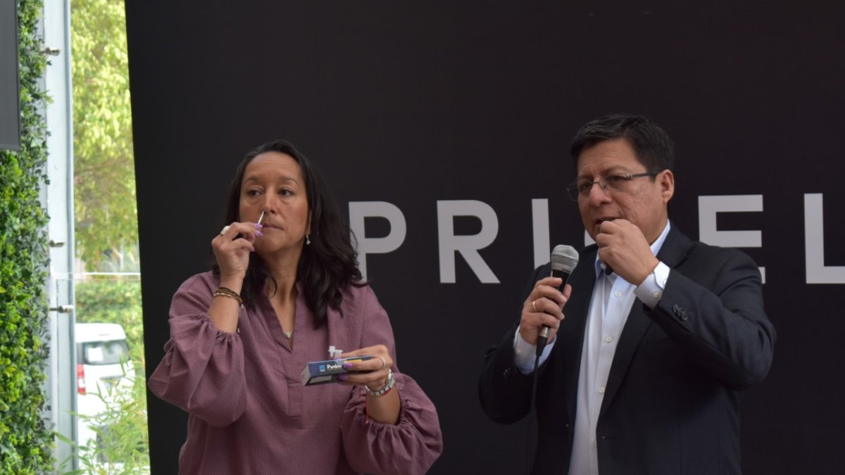 La autoprueba de antígeno COVID-19 de Abbott recibe autorización de venta libre en Ecuador.