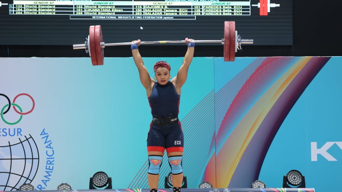 La medallista olímpica Neisi Dajomes confirmó pasar por su mejor momento al adjudicarse medalla de oro y récord en los 87 kg.