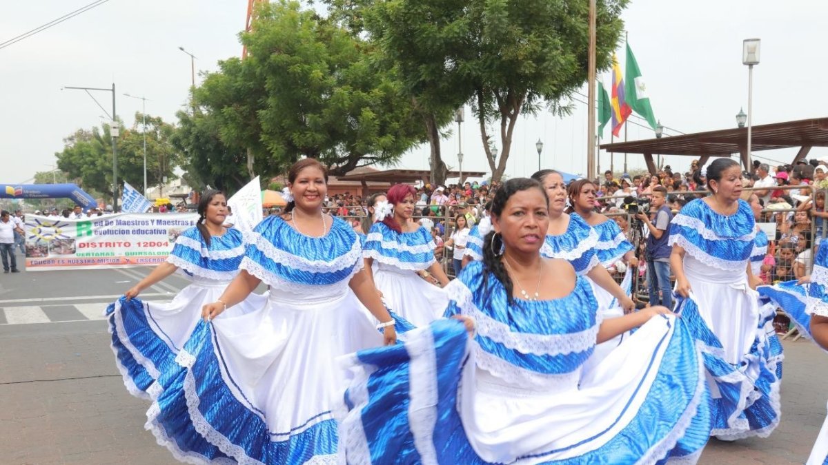 El desfile cívico estudiantil por la fundación acabará en la 9 de Octubre y Bolívar.