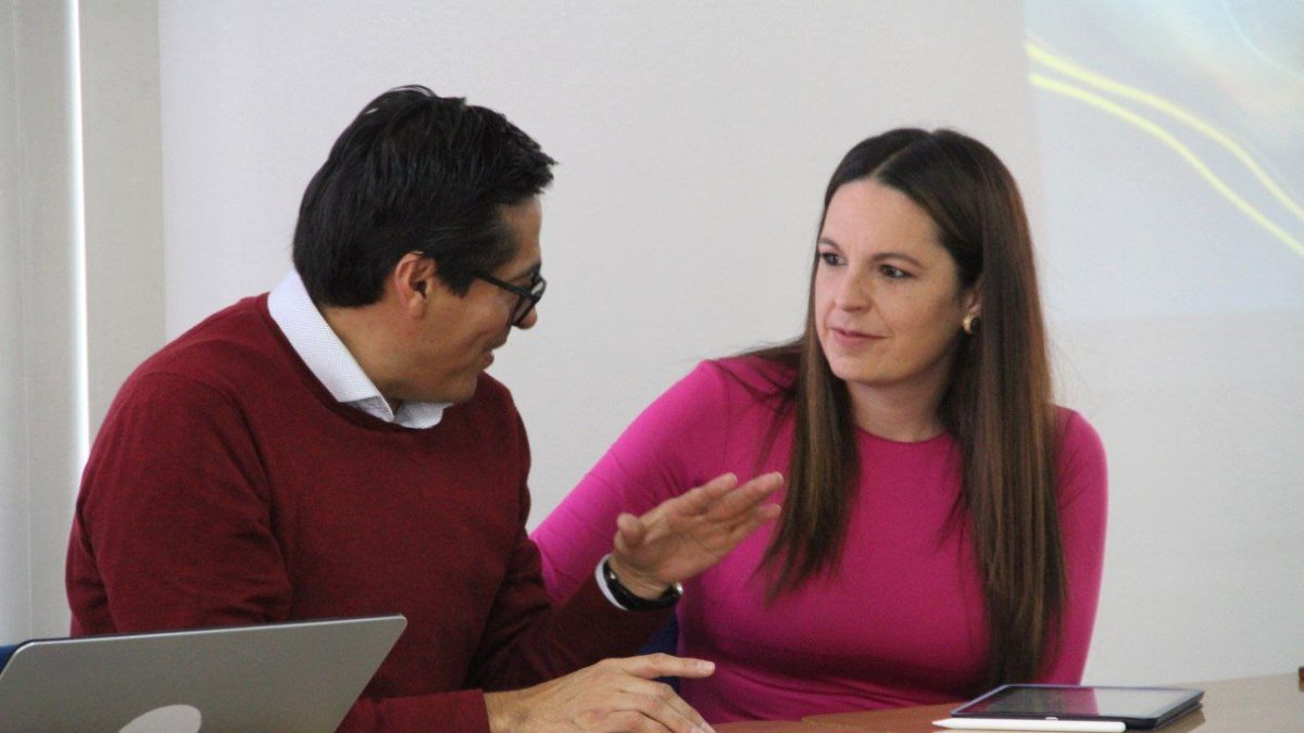 Jornada. Ayer se instaló la mesa de Educación Superior. Desde el Gobierno participa la titular del Senescyt (d).
