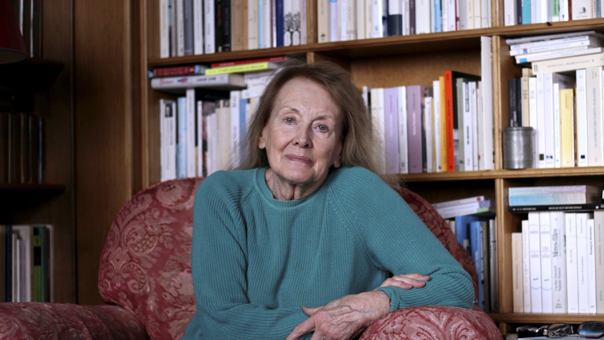 Fotografía de archivo de la escritora francesa Annie Ernaux, ganadora del Premio Nobel de Literatura 2022.