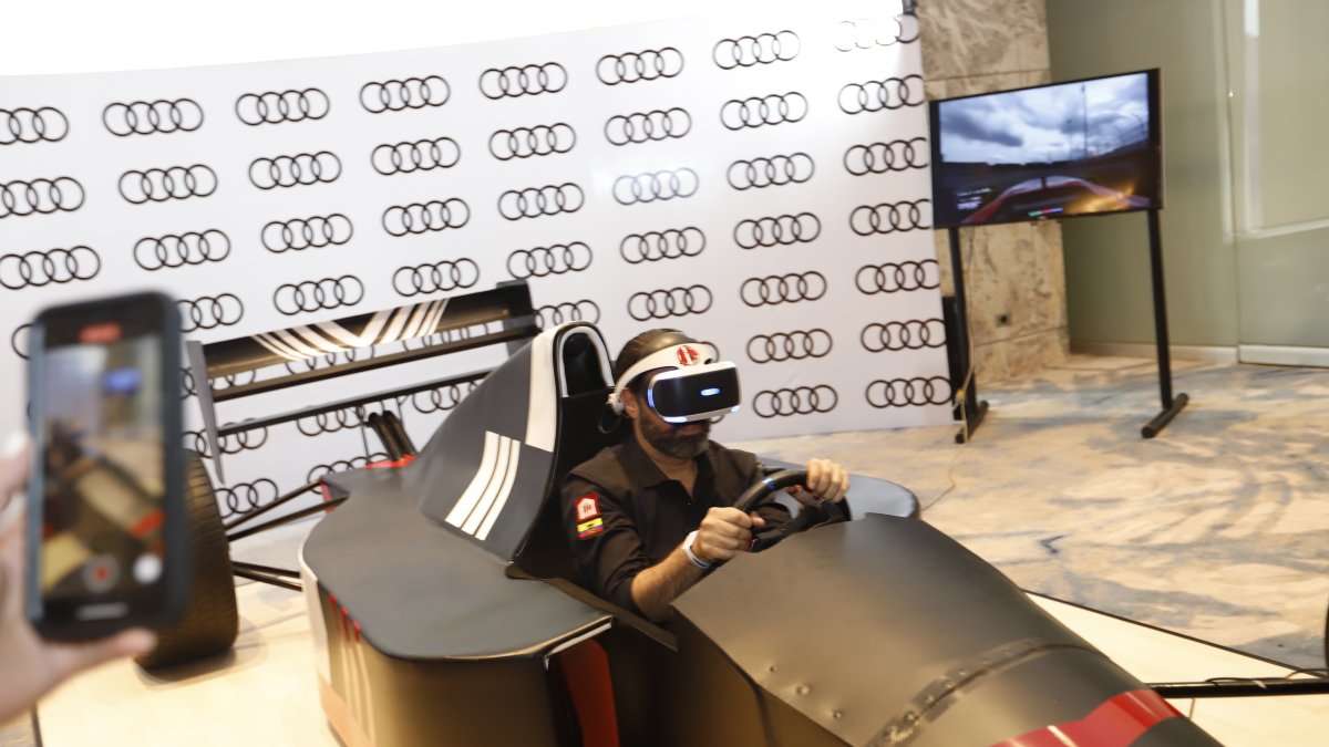 Innovación. Entre los programas mostrados están simulaciones de conducción, lo más acercado a la realidad.