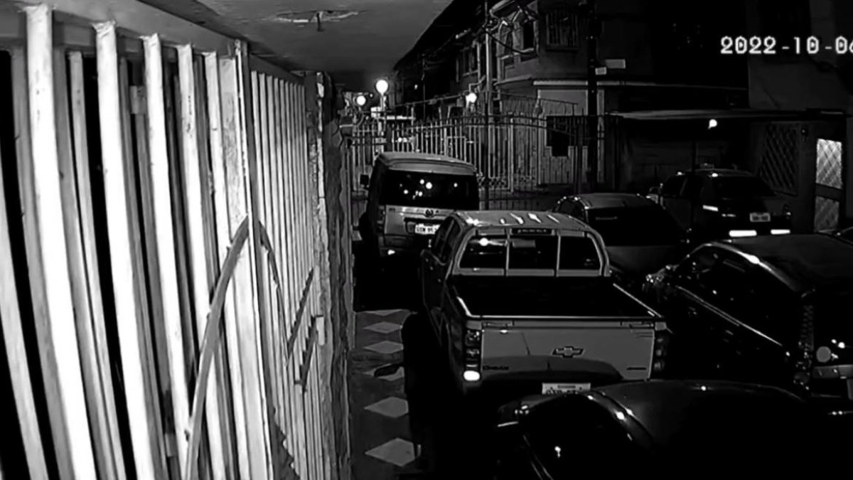 En un video filmado por una cámara de una vivienda se capta el momento en que se produce la explosión