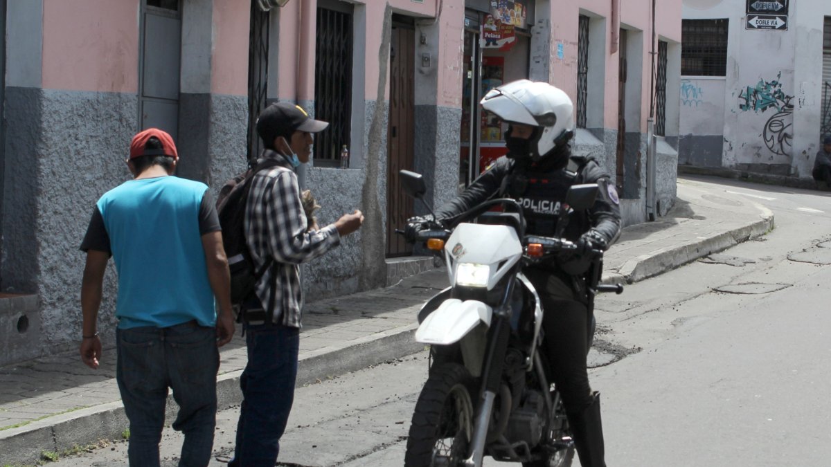 Operativo. Se han realizado cuatro allanamientos y no dan con el paradero de la principal sospechosa.