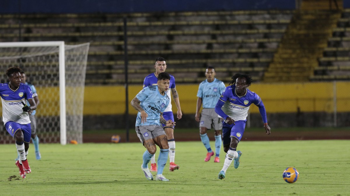 Juan Carlos Paredes se presentó a los entrenamientos con el Cumbayá