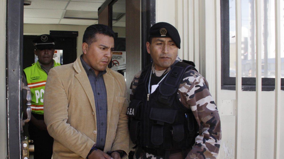 En 2013, Lascano fue procesado y condenado por el delito de rebelión en el 30S