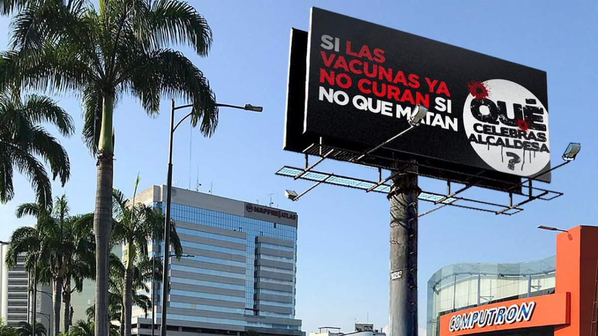 Imagen de un fotomontaje que se viralizó en Twitter. No obstante, en otros sitios de Guayaquil se colgaron lonas con la misma leyenda la supuesta valla, de la que se desconoce el origen.