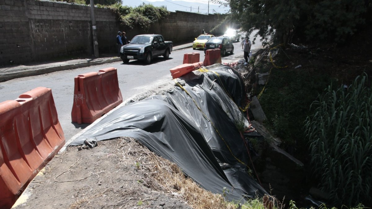 Separadores. Hace unas semanas colocaron estos elementos mientras llega la solución final.