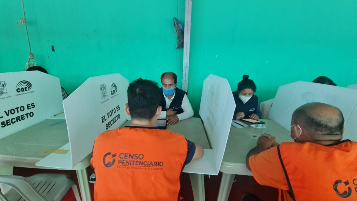 Censo. Una persona privada de la libertad participa de proceso.