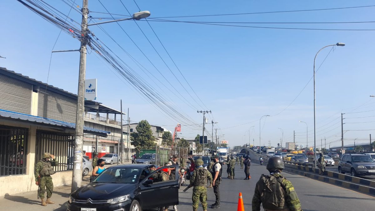 Operativos. Los militares han desempeñado controles en los últimos 60 días por el estado de excepción.