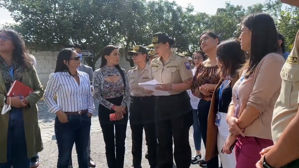 En el recorrido, estuvo presente la nueva directora de la Escuela Superior de Policía, Irany Ramírez.