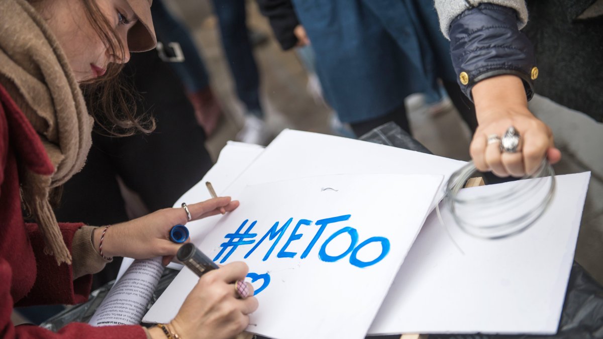 Tendencia. El movimiento #MeToo recobra fuerza ahora con una nueva ola de juicios que incluyen al malparado Harvey Weinstein