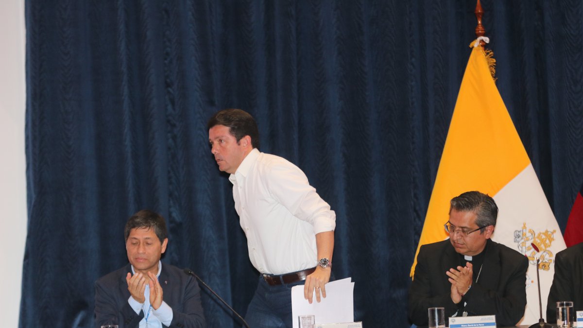 El pasado viernes se firmó un acta de cierre de las 10 mesas técnicas.