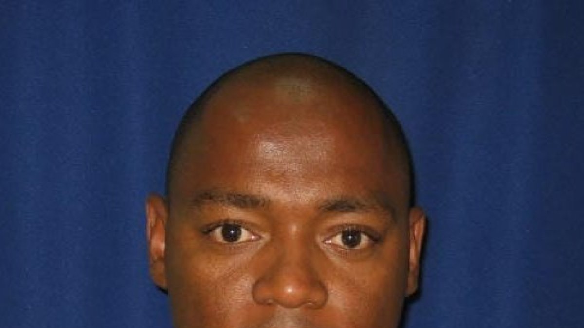 El uniformado fue abatido cuando intentaba frenar un asalto en una gasolinera