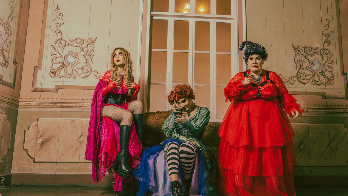 Paula Lituma, Gigi Mieles y Belén Franco protagonizan la comedia dirigida por Ruth Coello.