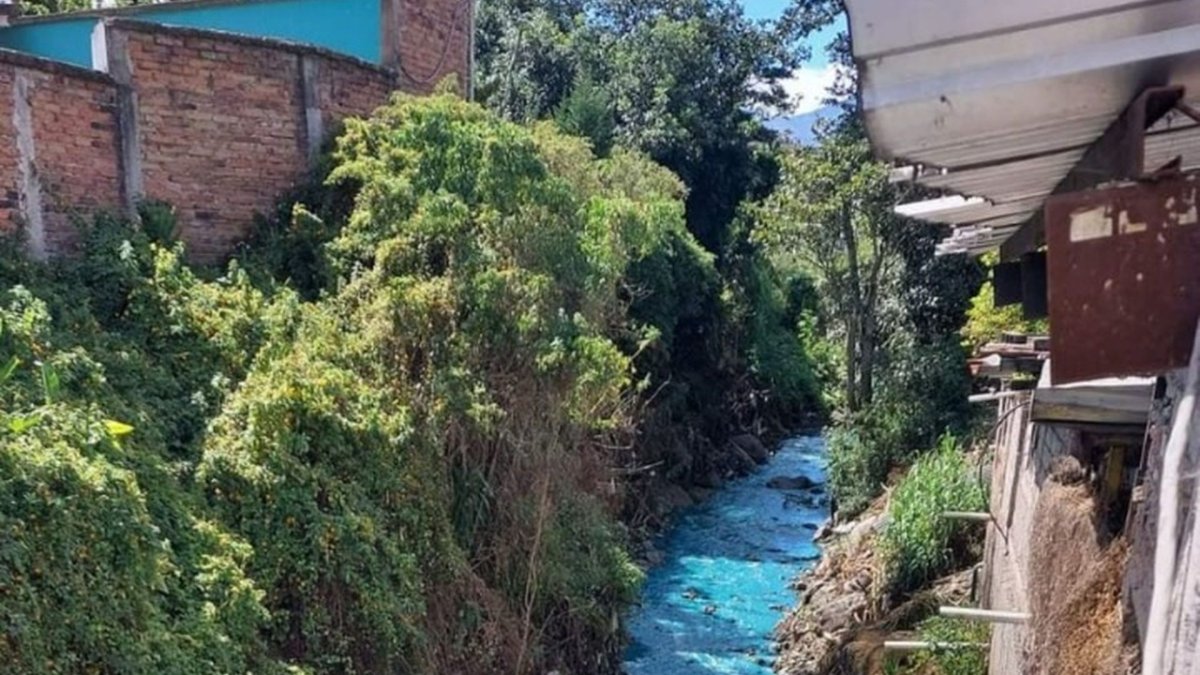 Afectación. El último color con el que aparecieron las aguas del afluente, el turquesa