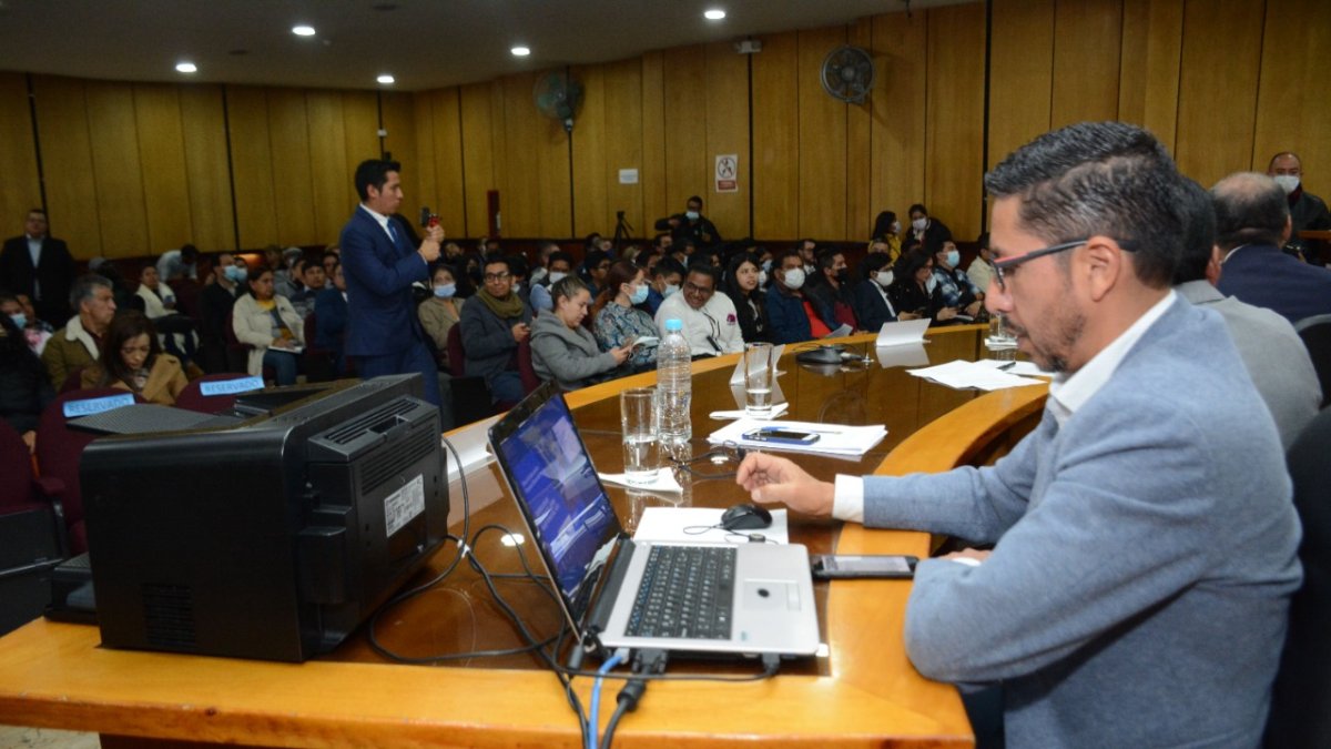 Trámite. El sorteo fue simultáneo en las delegaciones del ente electoral en todas las provincias.