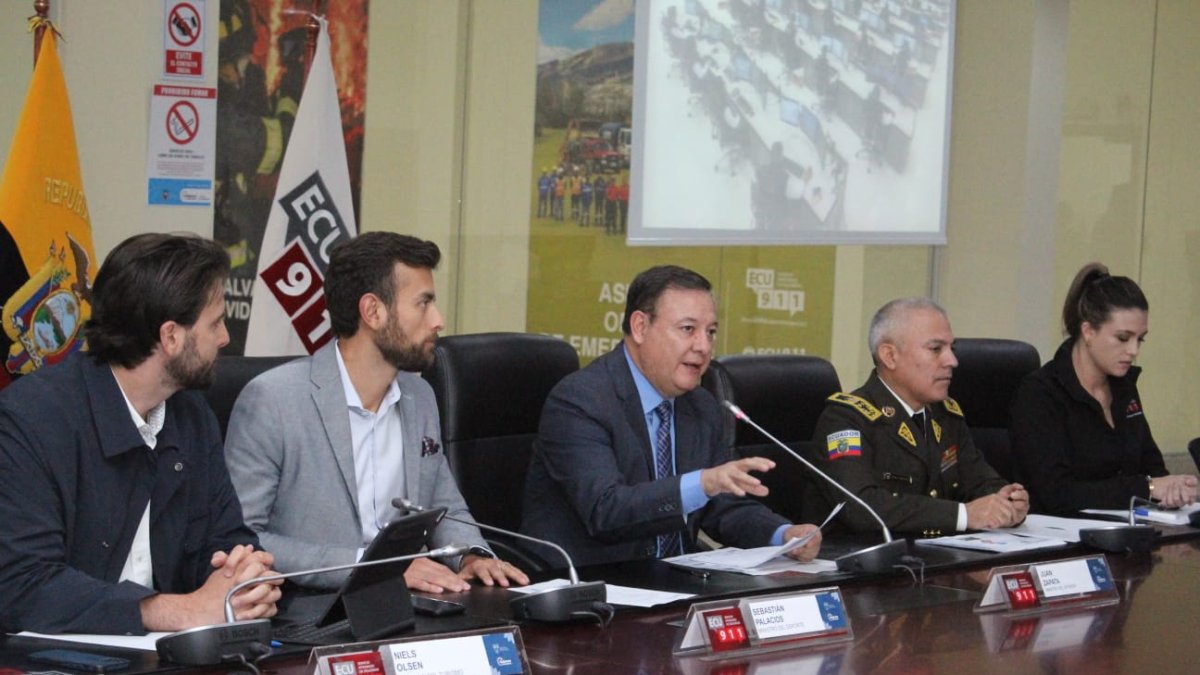 El ministro del Interior, Juan Zapata dio detalles del operativo de seguridad