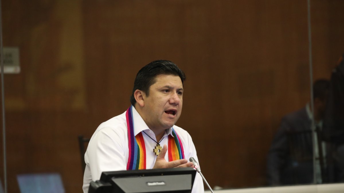 Mario Ruiz intentó, por segunda ocasión, la ratificación de tres artículos, pero no contó con apoyo.