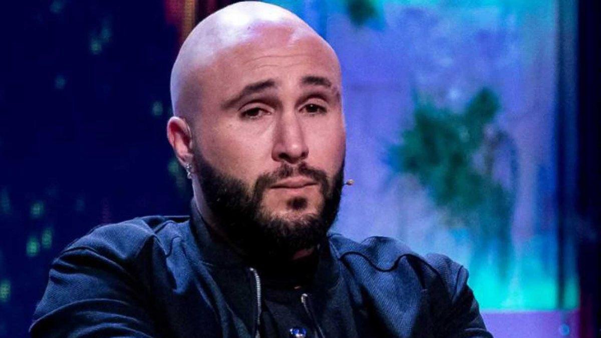 Kiko se encuentra ingresado en la unidad ictus del hospital Virgen del Rocío.