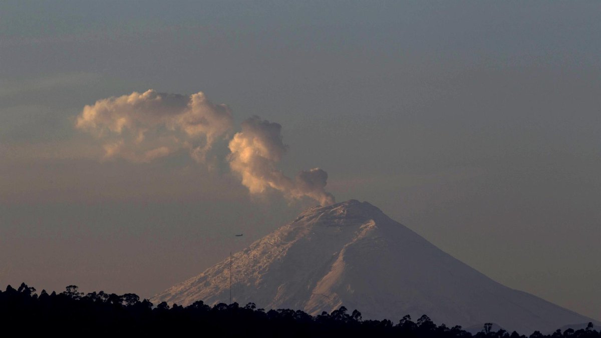 El volcán Cotopaxi, en una fotografía de archivo.