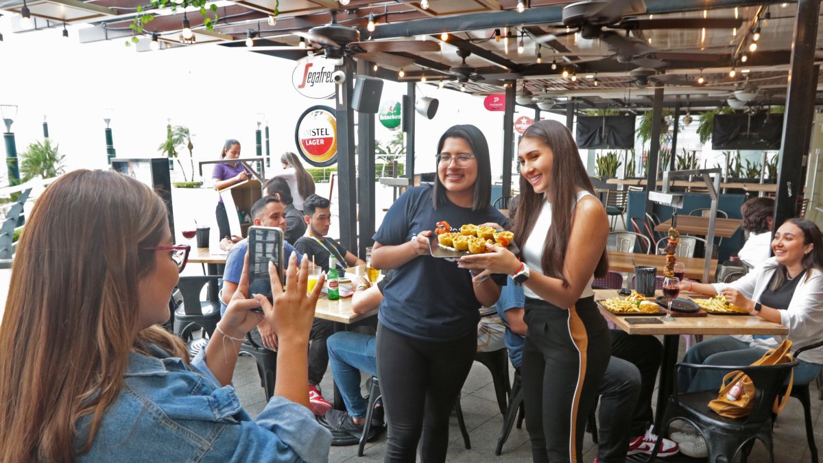 Horarios. En los restaurantes se alargarán los horarios de atención y se diversificará el menú.