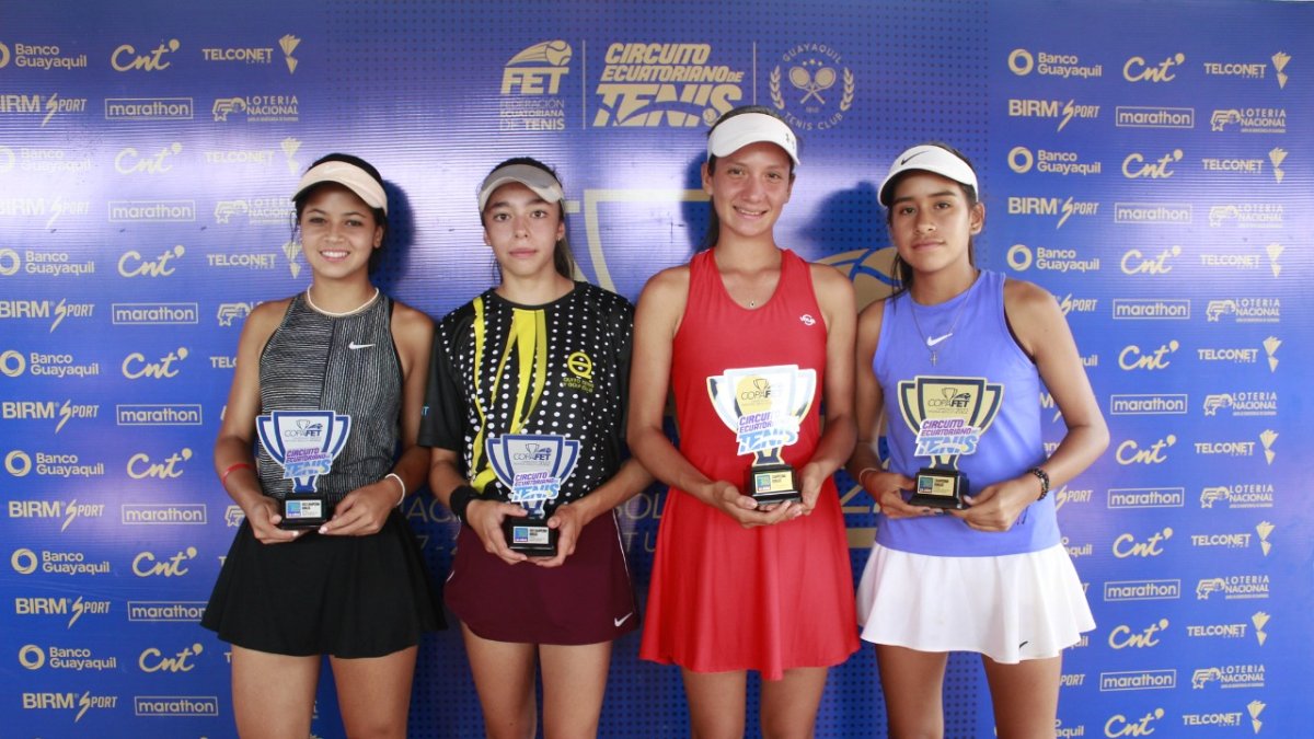 Finalistas y líderes de las categorías de damas 16 y 18 años del torneo.