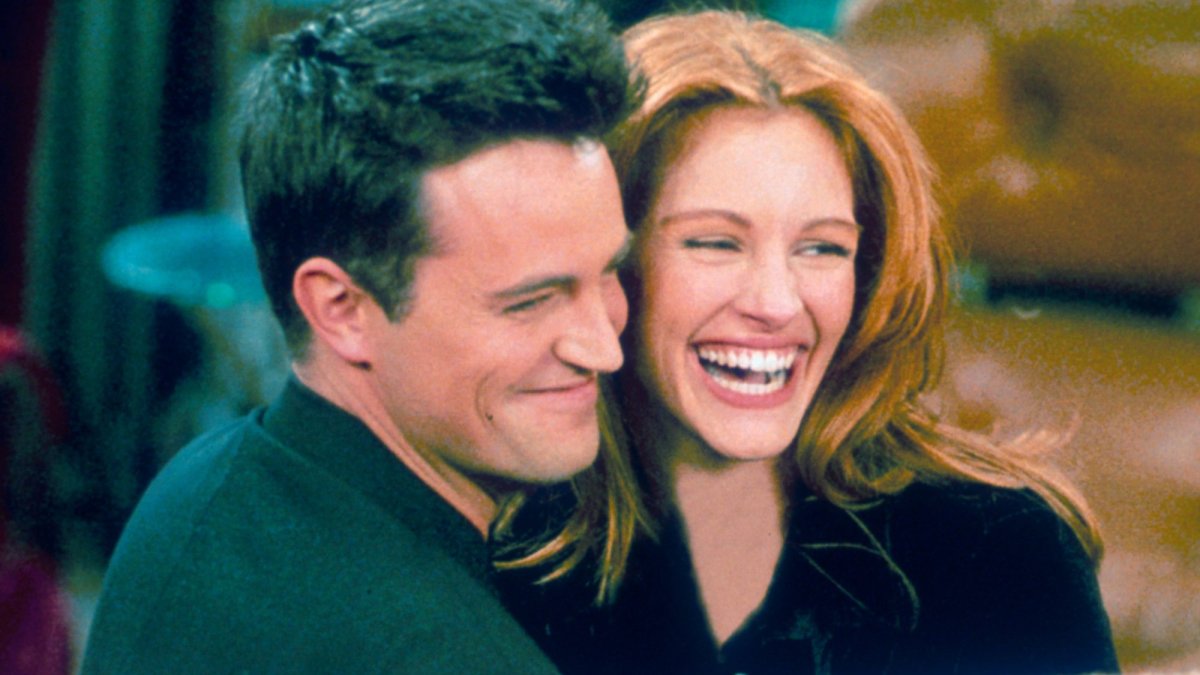 Mattew Perry y Julia Roberts quedaron flechados luego de conocerse en un episodio de Friends.
