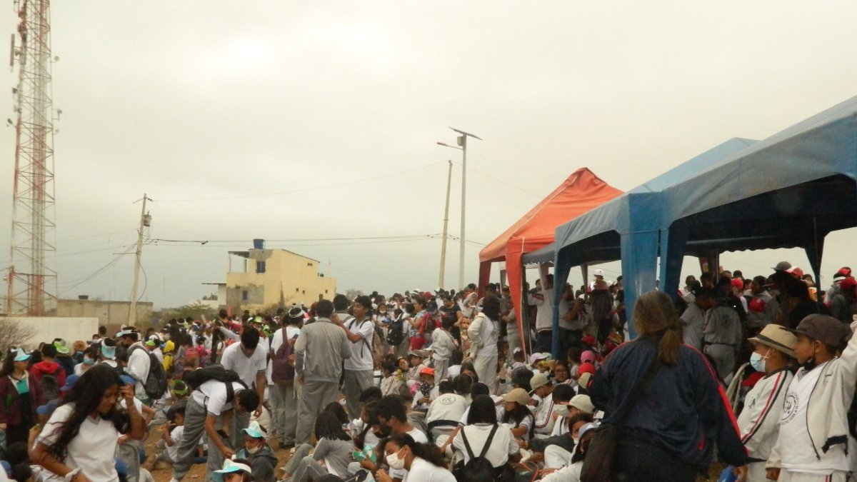 Evacuación. Tuvo errores. La mayoría se concentró en un punto.