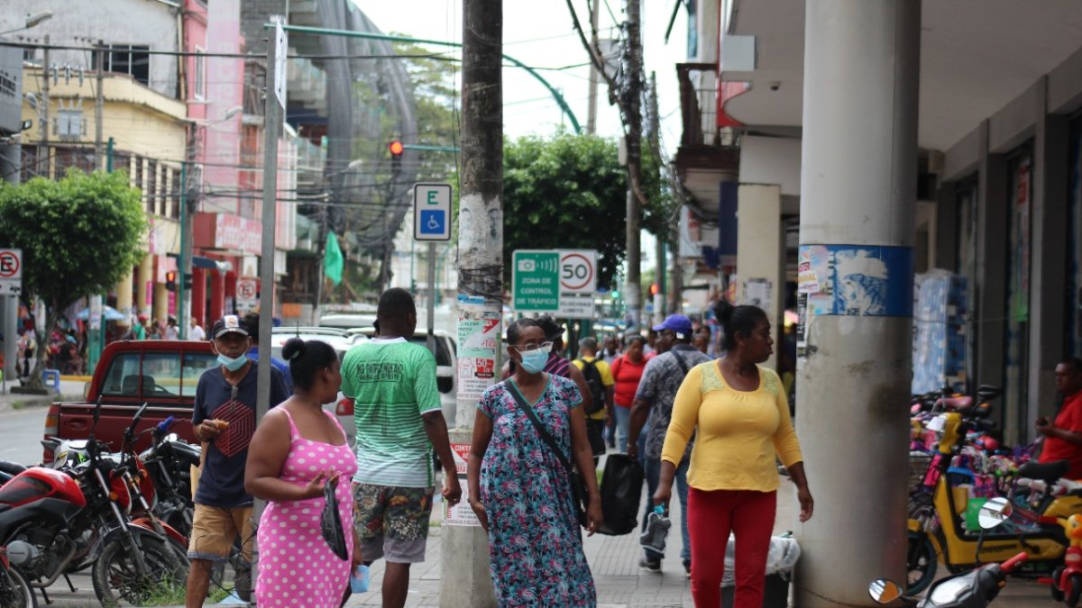 Actividades. La semana pasada, como consecuencia de amenazas, cientos prefirieron cerrar los negocios.