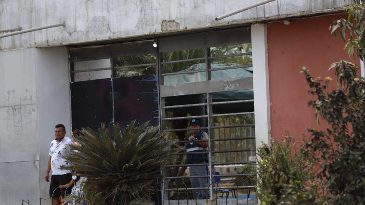 Un estudiante atacó a una docente dentro de un establecimiento educativo