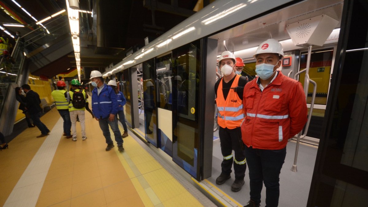 Paulatino. El gerente de Metro de Quito indicó que a fin de año no rodarán con todos los trenes.