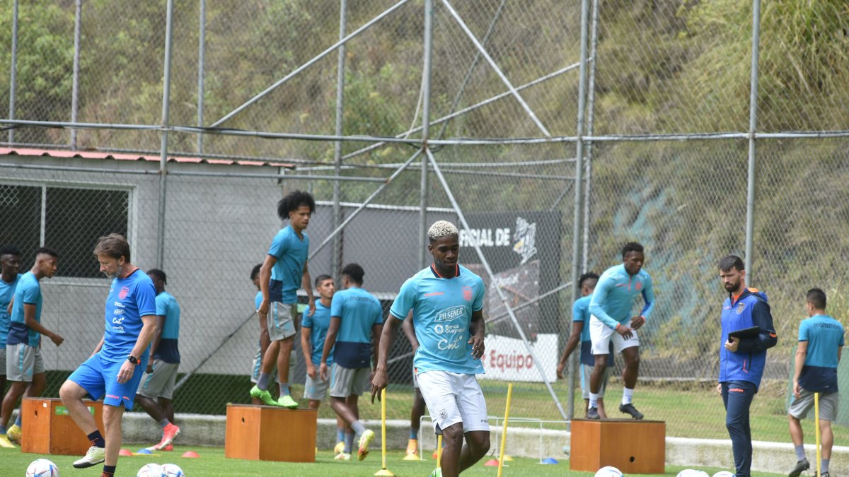 Félix Torres espera consolidarse como titular en la defensa de la Tricolor durante la Copa del Mundo