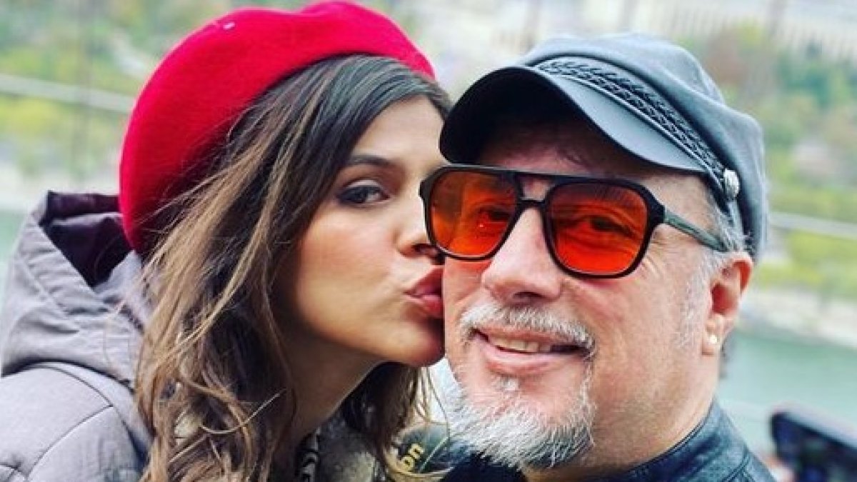 La pareja de esposos.