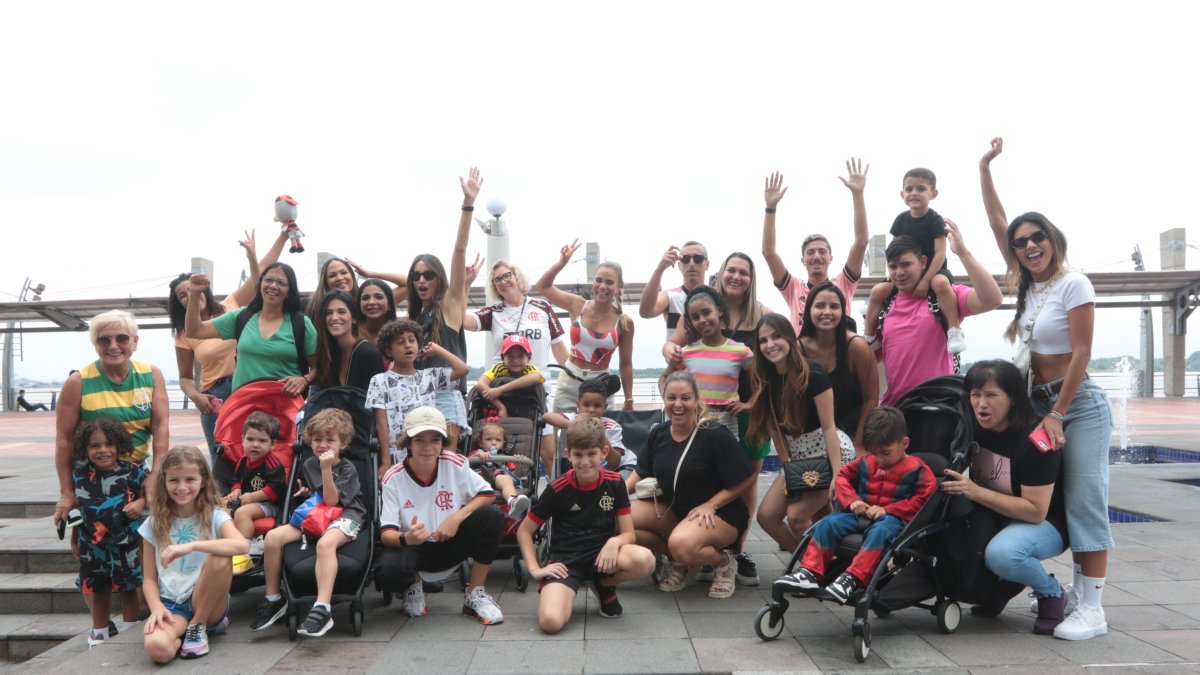 Familiares y amigos de los jugadores de Flamengo durante su visita a Guayaquil.