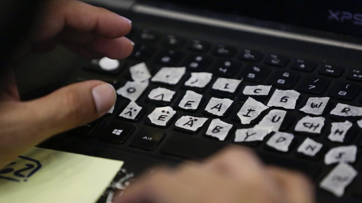 Chivio Mémbora un Wounaan de 54 años trabaja en el desarrollo del proyecto 