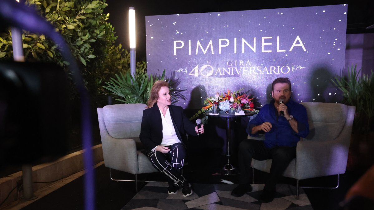 Los hermanos Galán durante su encuentro con la prensa en Guayaquil.