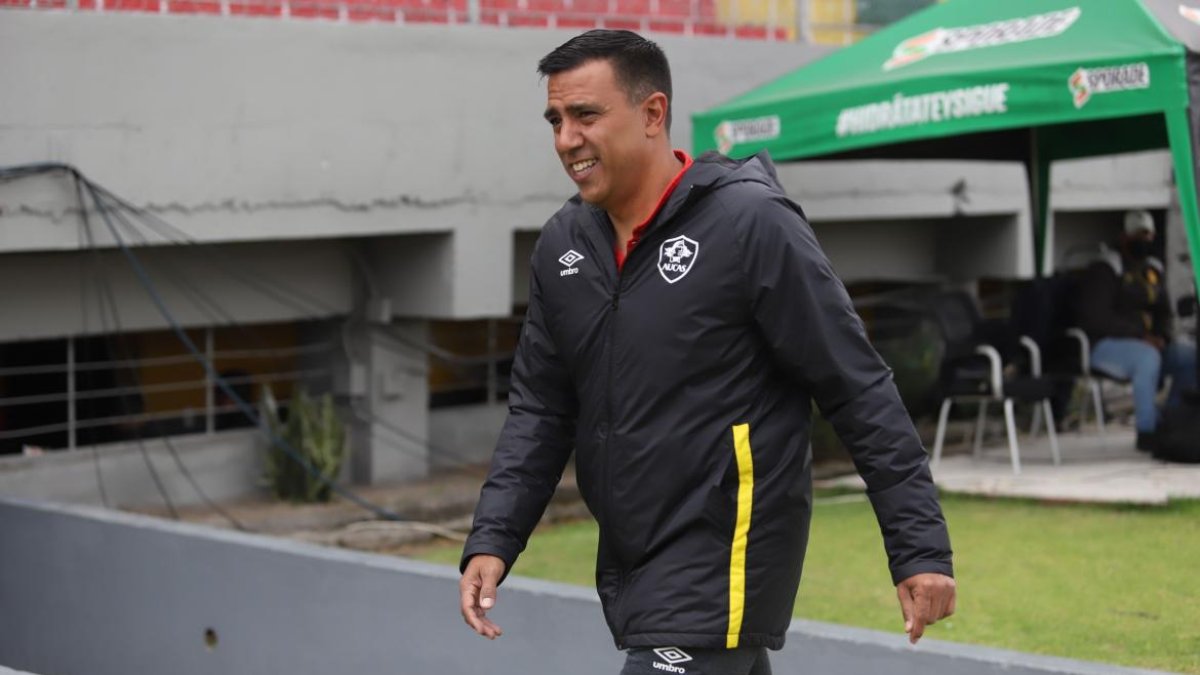 El estratega venezolano de Aucas, César Farías, terminó la temporada regular con 20 partidos sin perder.