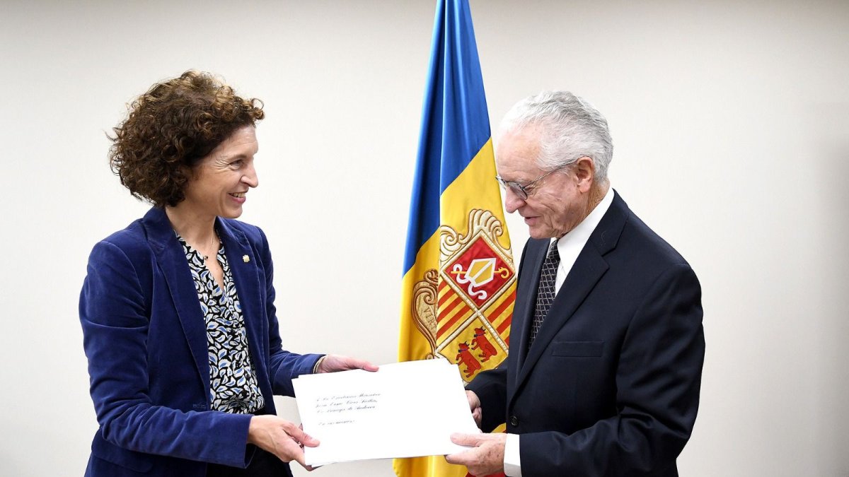 El embajador ecuatoriano Andrés Vallejo durante la presentación de sus cartas credenciales en Andorra.