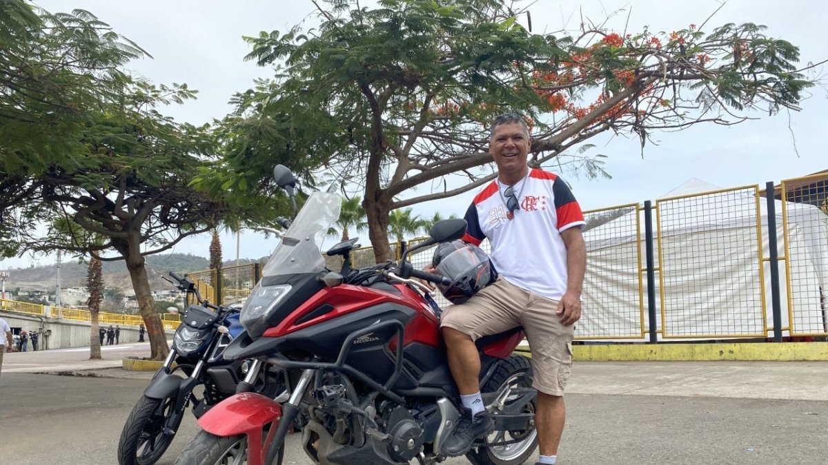 Natal Rivemar regresará a Brasil el lunes. Lo hará en moto. Dijo que quiere seguir viajando, ya que es su mayor pasión.